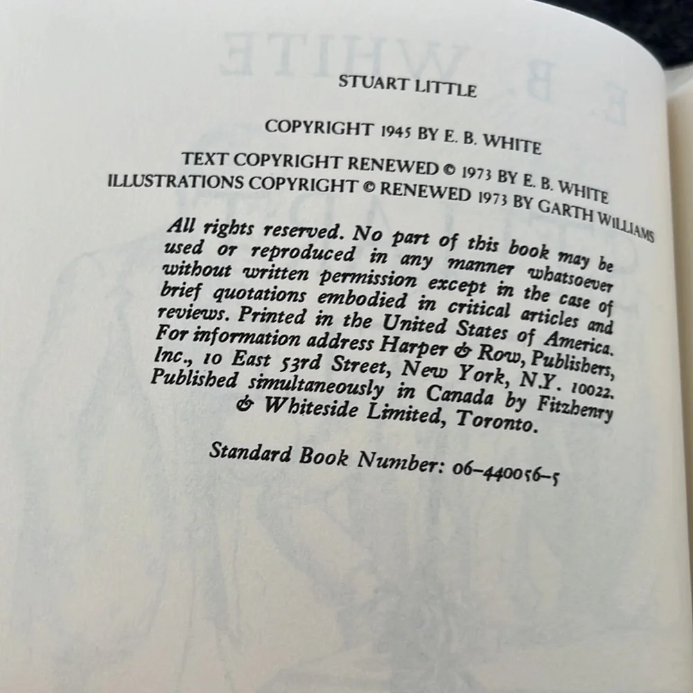 E. B.‎ WHITE “Stuart Little” Book